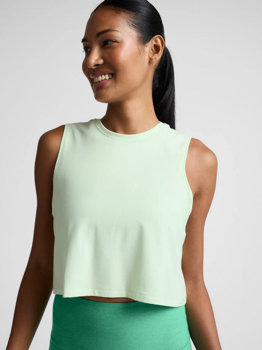Beyond Yoga Featherweight Minimal Cropped Tank Airy Green Heather