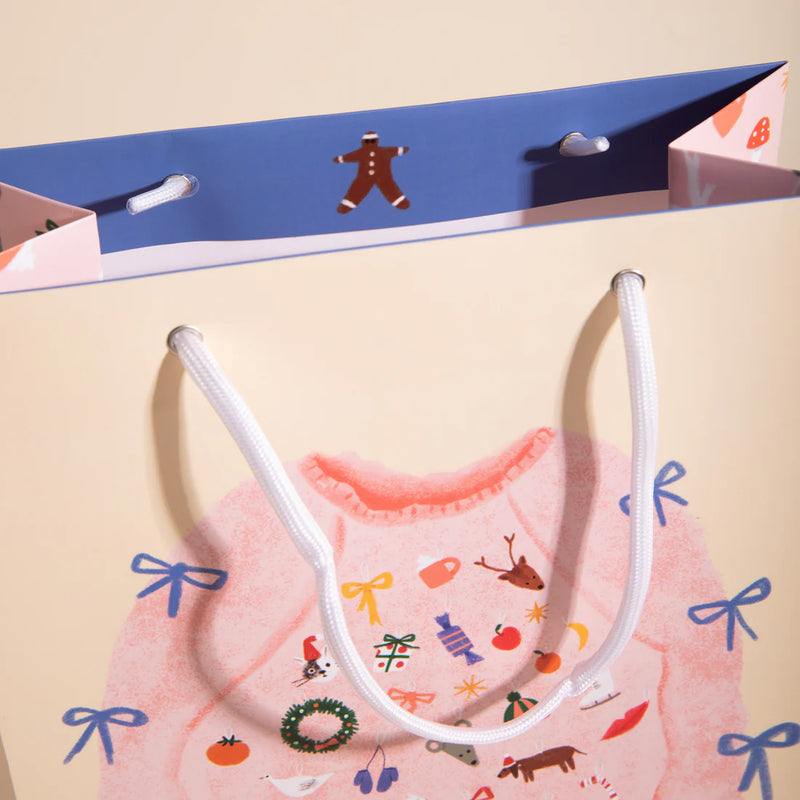 Carolyn Suzuki Goods Charming Sweater Gift Bag