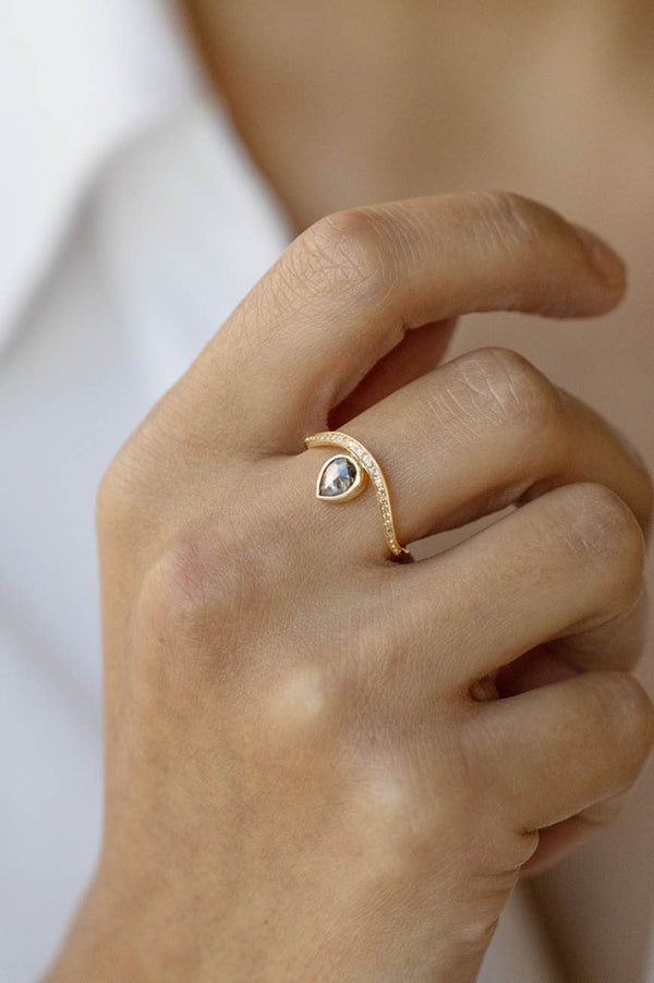 Celine Daoust Ring Wave Diamand One Diamond