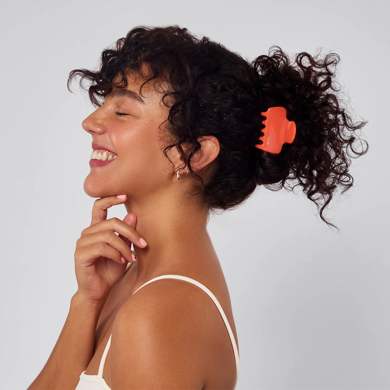 Kit.Sch Recycled Plastic Medium Cloud Clip - Cherry
