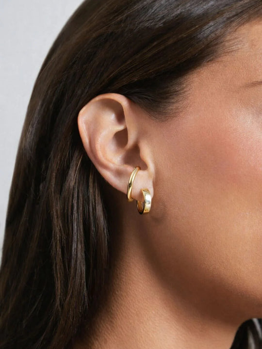 EF Collection Single Gold Cuffed Stud Earring