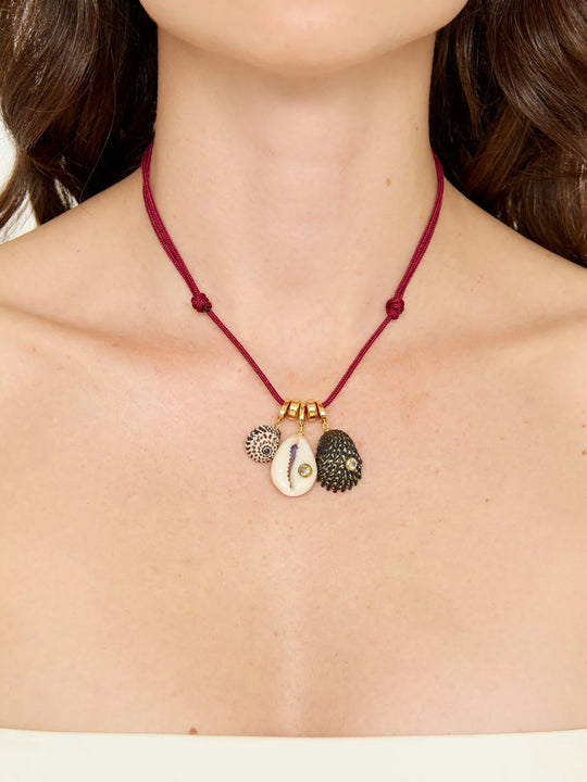 Eliou Drift Necklace Burgundy