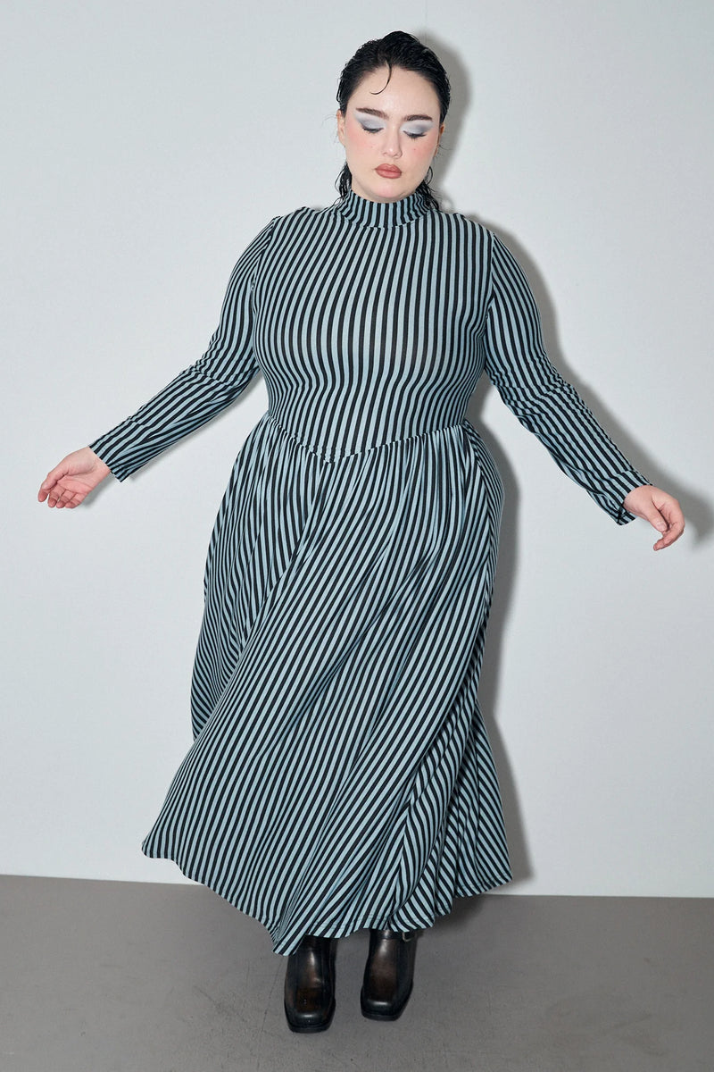 Fashion Brand Company Tencel & Wool Long Sleeve Travel Dress Blue Stripe