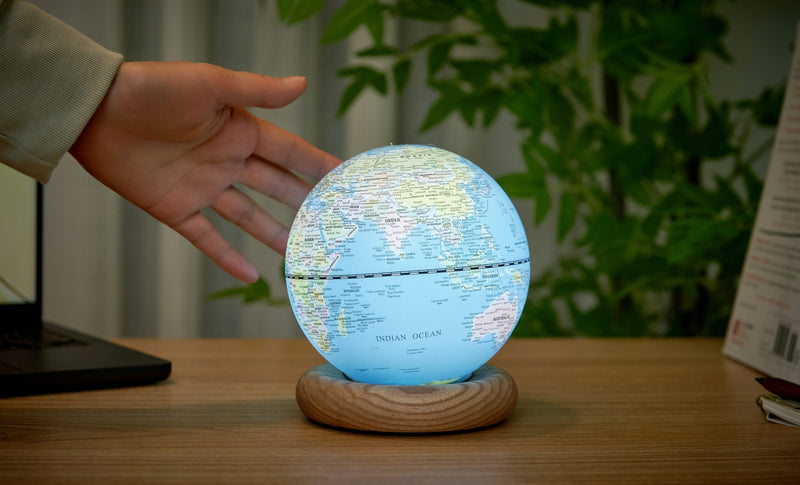 Gingko Design Atlas Globe Mini