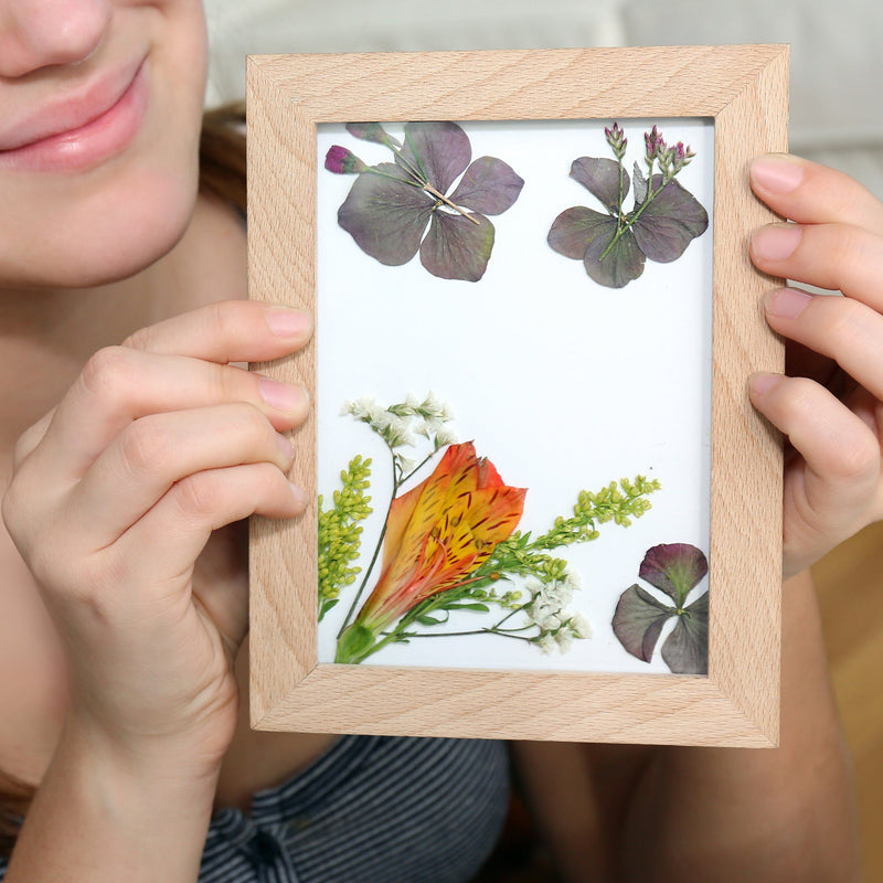 Kikkerland Huckleberry Pressed Flower Frame Art