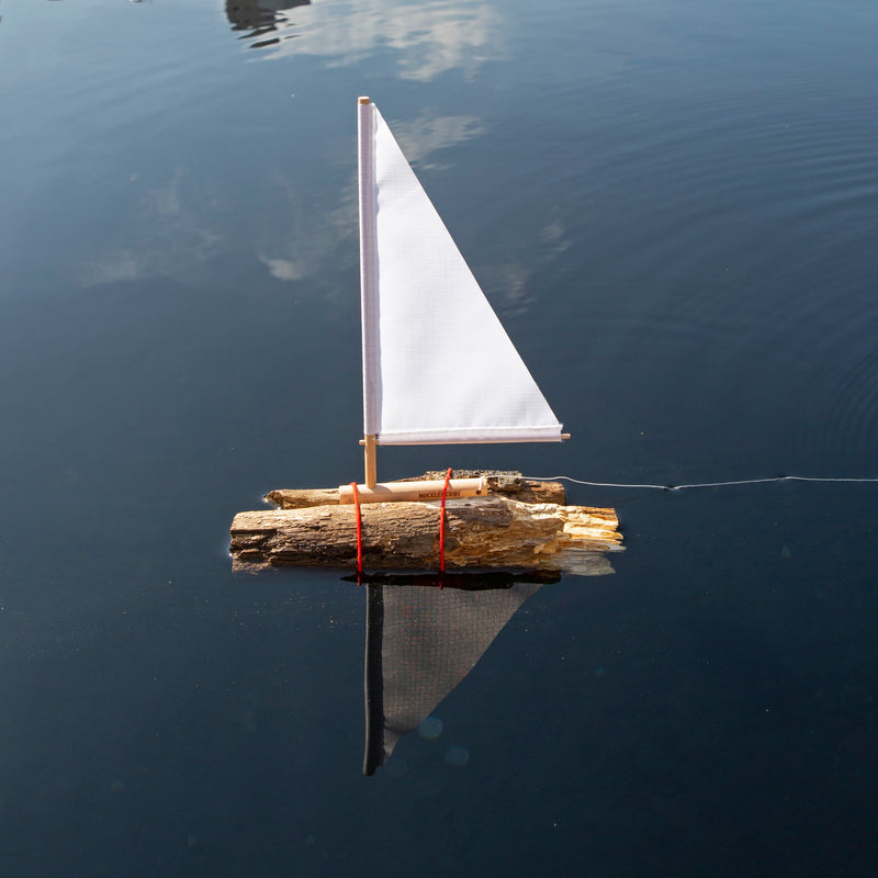 Kikkerland Huckleberry Make Your Own Sail