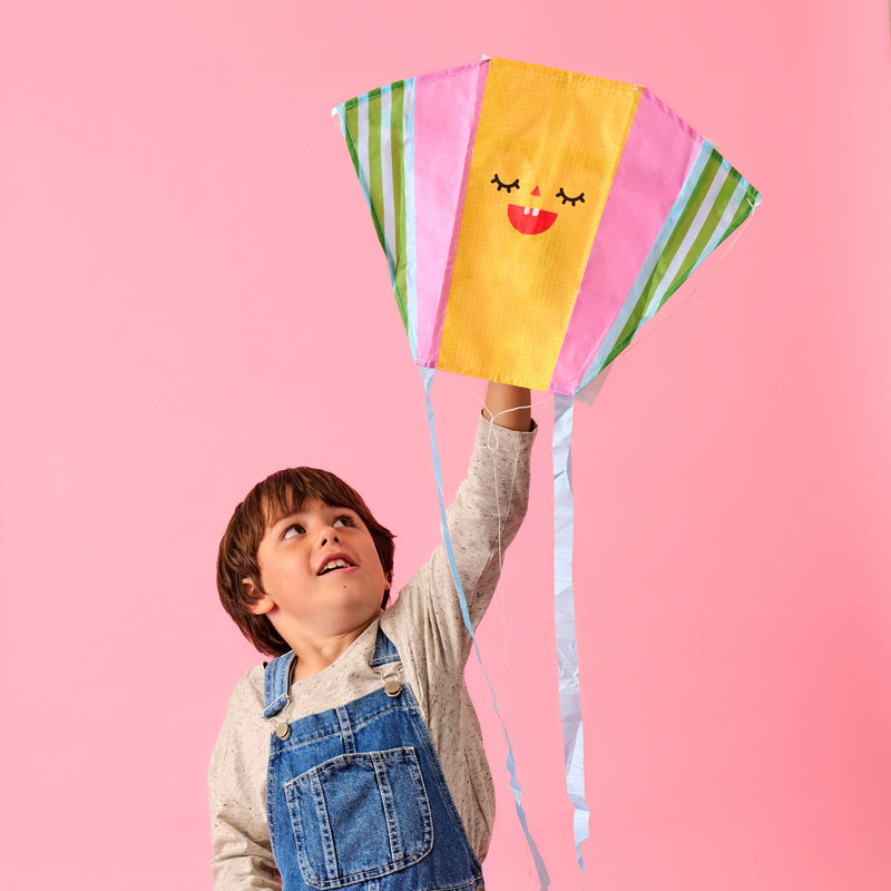 Kikkerland Kidoki Funny Faces Pocket Kite