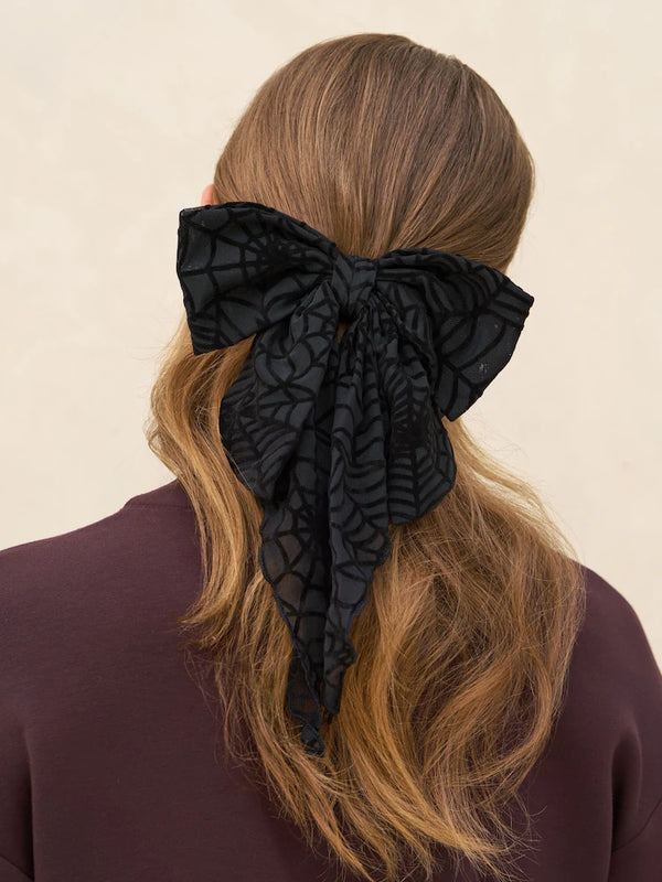 Kit.Sch Spiderweb Bow Hair Clip
