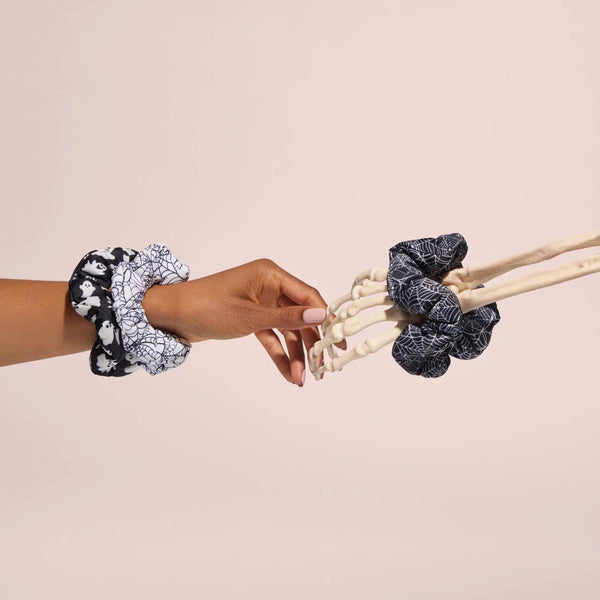 Kit.Sch Spiderweb Cloud Scrunchies 3pc Set