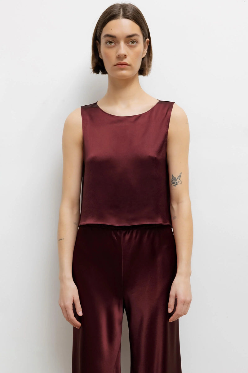 Leset Barb Crop Sleeveless Crew Bordeaux