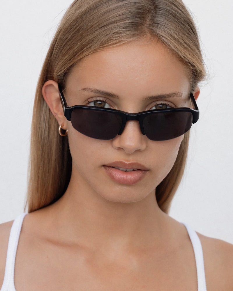Lu Goldie Gia Black