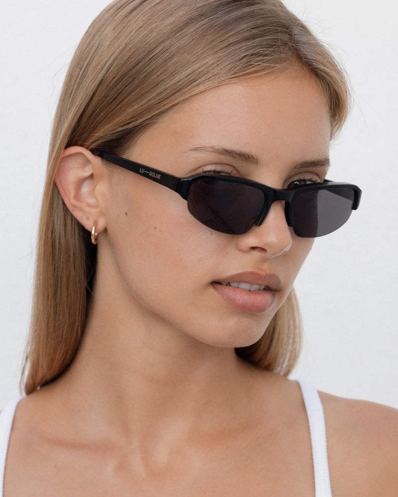 Lu Goldie Gia Black