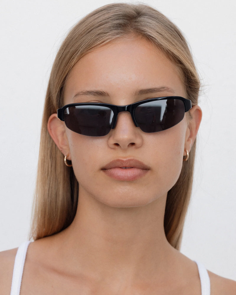 Lu Goldie Gia Black