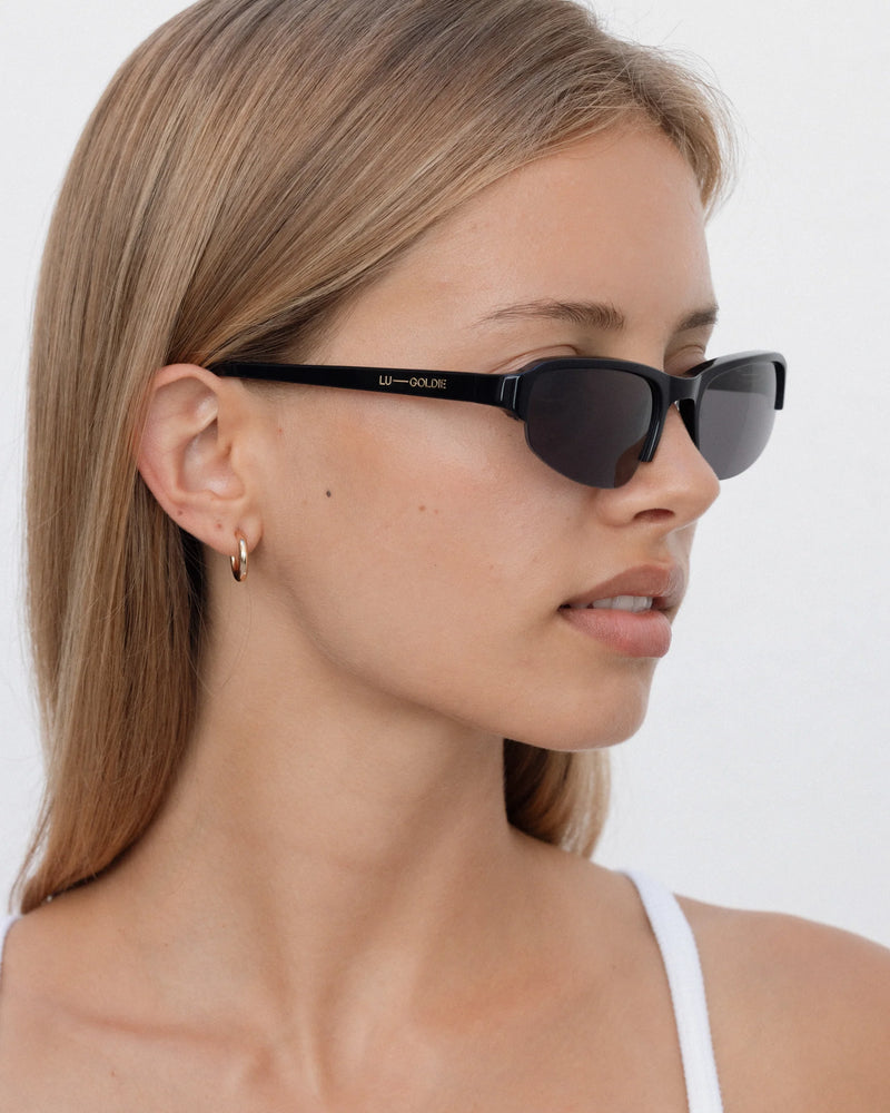 Lu Goldie Gia Black
