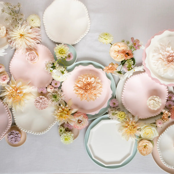 Meri Meri Cream Dot Edged Flower Compostable Dinner Plates