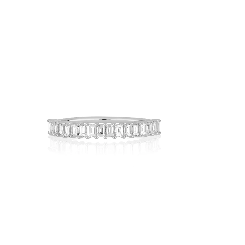 EF Collection Prong Set Diamond Baguette Ring