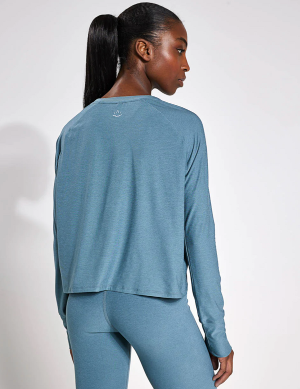 Beyond Yoga Featherweight Daydreamer Pullover Storm Heather