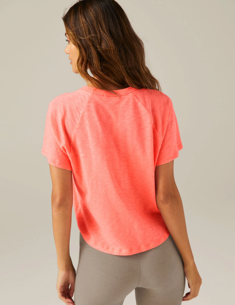 Beyond Yoga Signature High Low Cropped Tee Peach