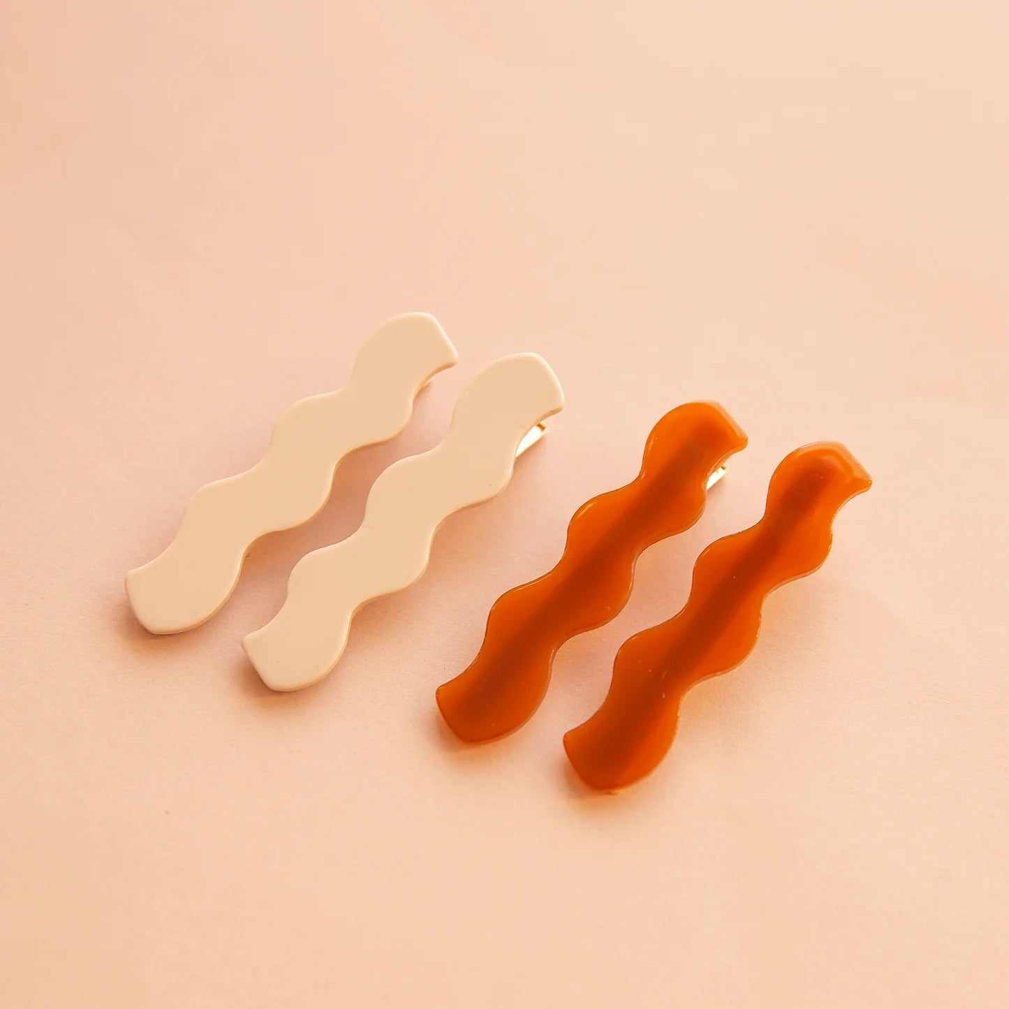 Sunshine Studios Wavy Hair Clips Cognac