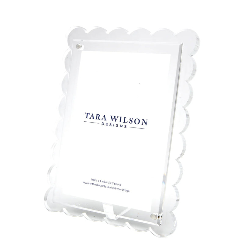 Tara Wilson Designs Scallop Frame - Clear