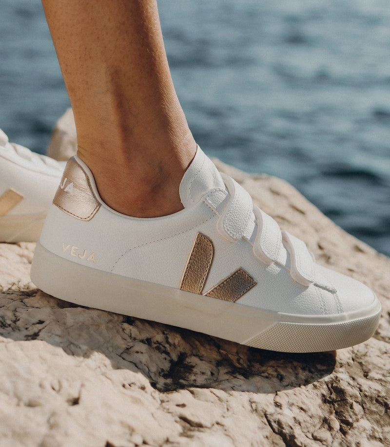 VEJA Recife Leather Ex-Wht_Platine