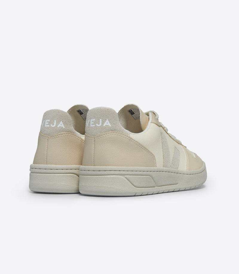 Veja Fair Trade V-10 Chromefree Multi Cashew Pierre