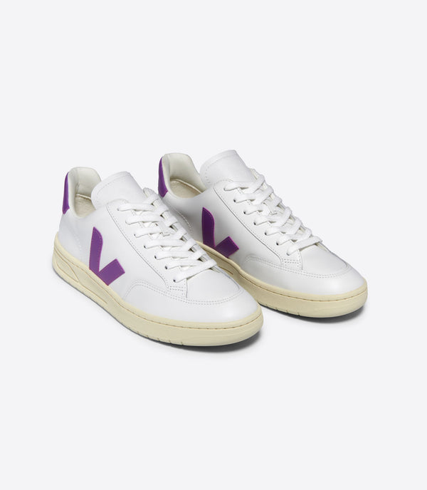 Veja Fair Trade V-12 Leather Extra White Cosmos