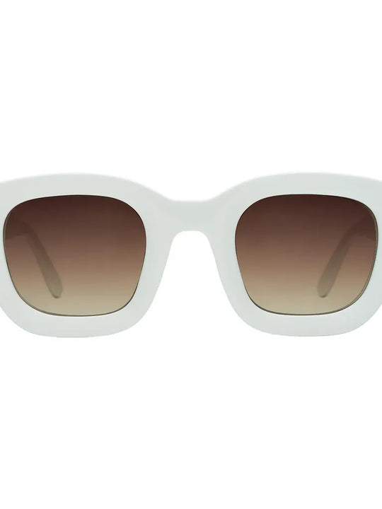 illesteva George White w/ Brown Flat Gradient