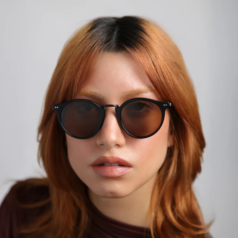 illesteva Portofino Black w/ Brown Lenses