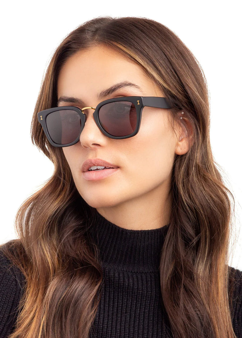 illesteva Positano Matte Black/Gold