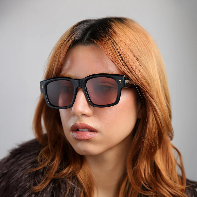 illesteva Vito Black/Gold w/ Bordeaux See Through