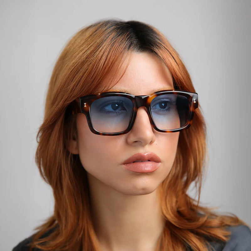 illesteva Vito Havana w/ Blue Gradient See Through