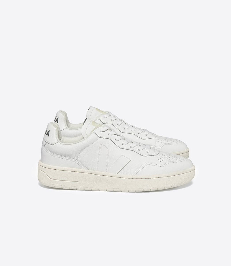 Veja Fair Trade V-90 O.T. Leather Extra White