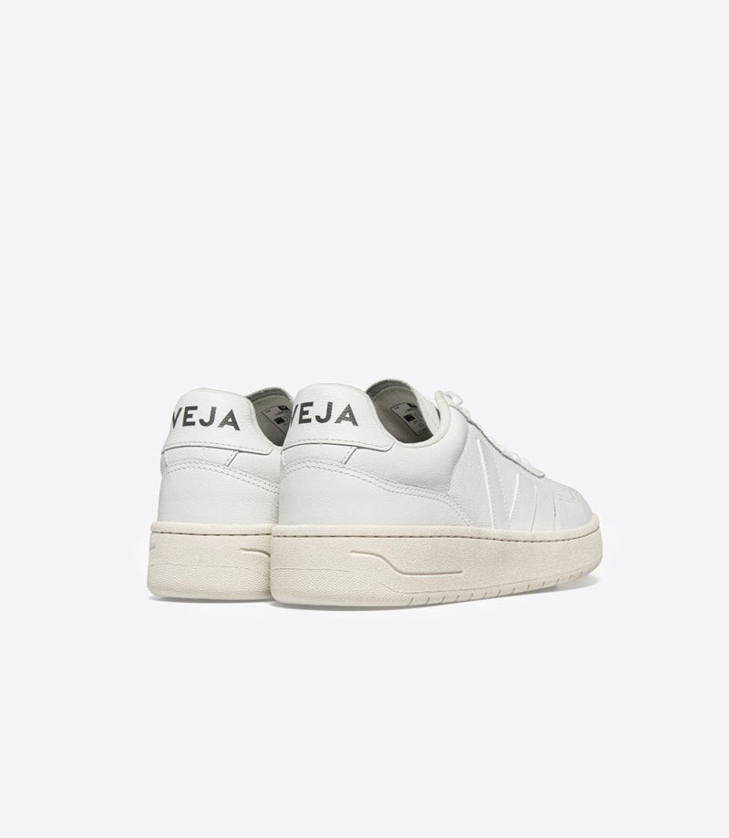 Veja Fair Trade V-90 O.T. Leather Extra White