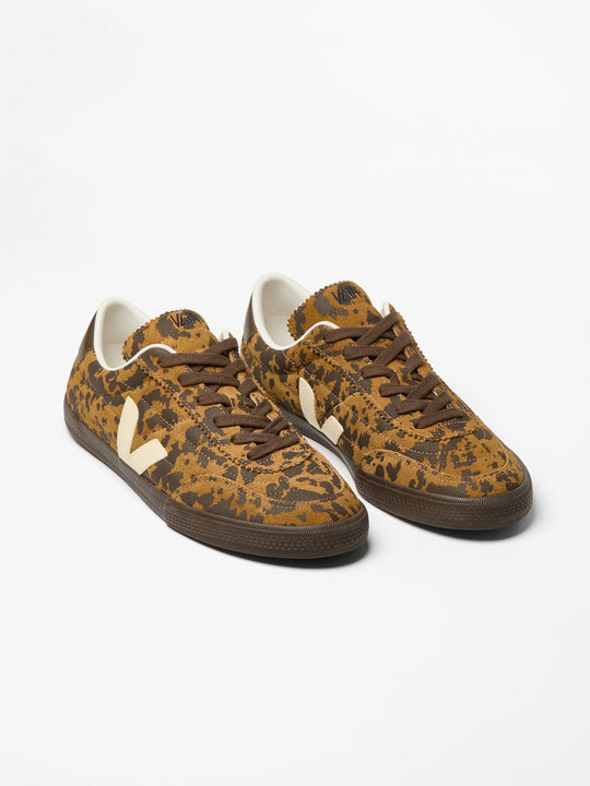VEJA Panenka Suede Camel Wild Country