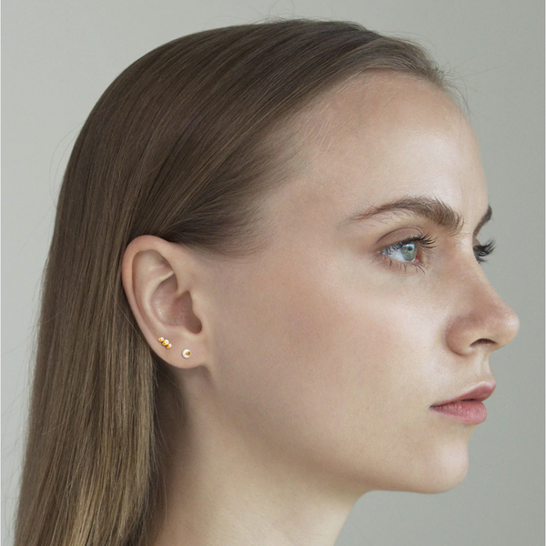 Tai Set of 2 earring- pearl post and pearl stud