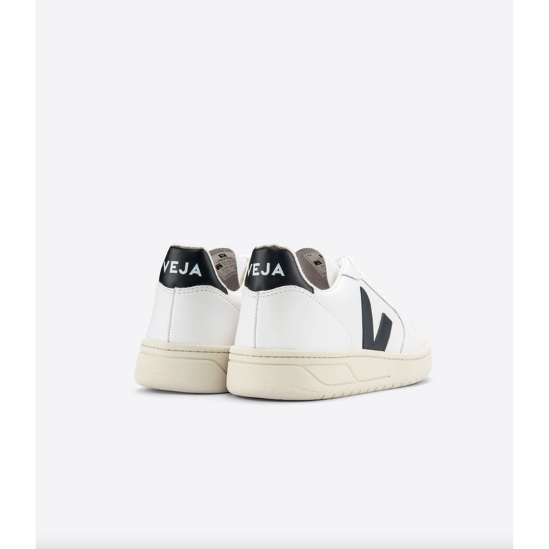 Veja Fair Trade V-10 Leather Extra-White Black