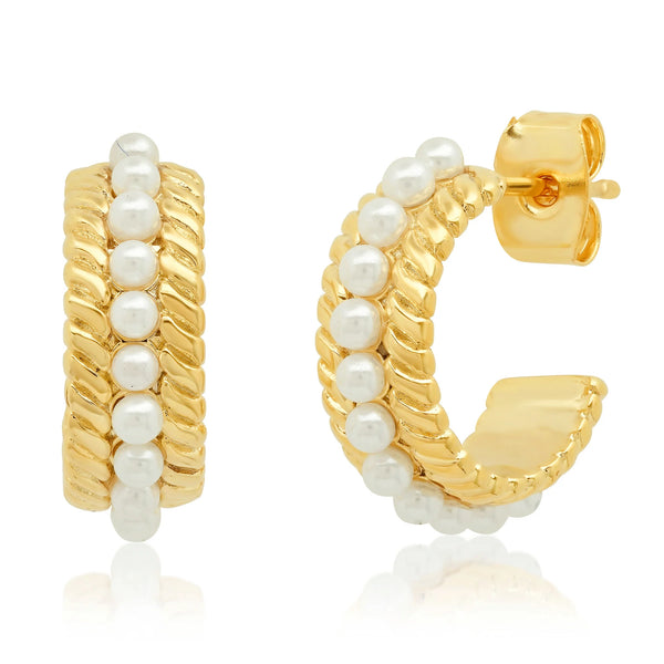 Tai Small hoop earrings with pearls in center - gold trims side